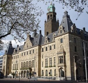 Havennieuws Calls for Radical Reduction of Aldermen